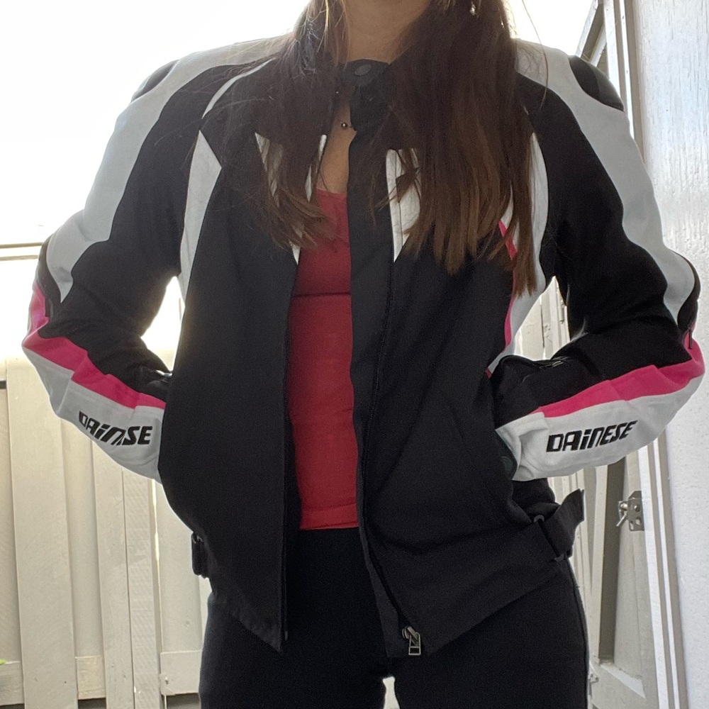 Dainese motorcycle Jacket, versatile textile jacket for warmer weather, size 46